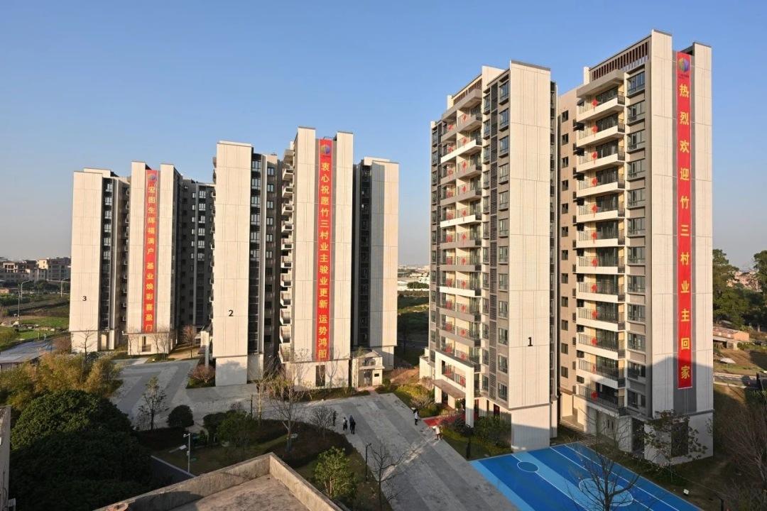 1751002493-南京泰山街道花旗村褚庄组11户居民:5300元㎡安置房定价是否低于周边商品房?