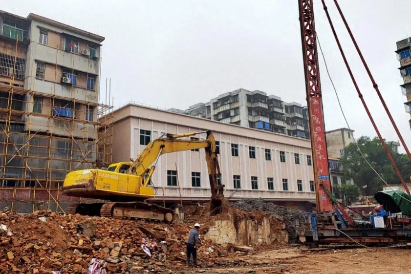 1751868079-河北邢台信都区邢钢职工家属院:10万平米老旧住宅评估价仅为同地段商品房40%?