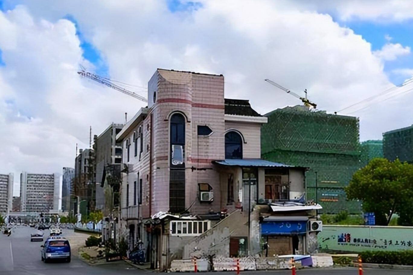 1753252298-殷商文化轴线建设:河南鹤壁大李庄村未签约农户是否构成“钉子户”法律要件?